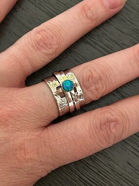 VINTAGE RARE Handcrafted Silpada Sterling Silver Spinner Ring with Blue Opal